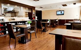 Smith Hotel